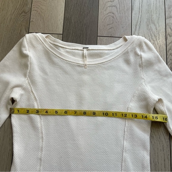 Free People Women's Cream Long Sleeve Top with Patterned Cuffs - Picture 3 of 4